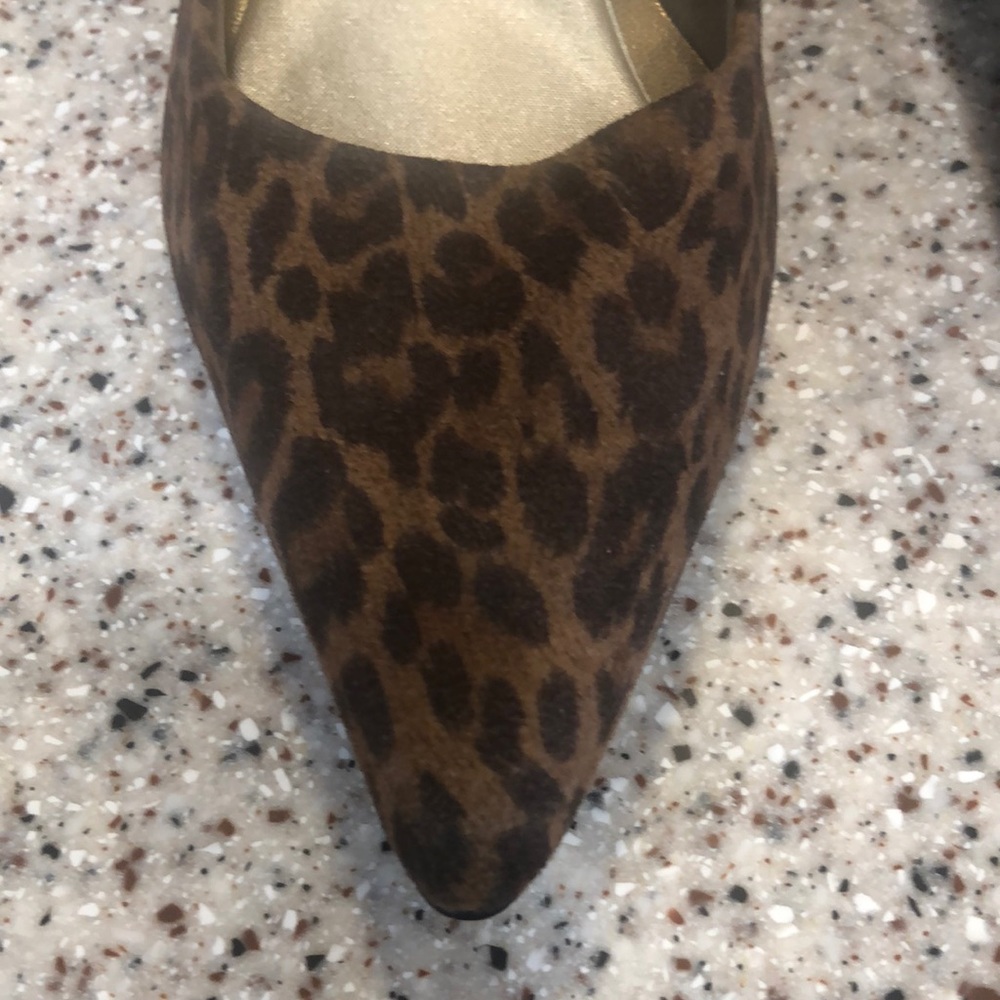 Leopard Heel - Picture 6 of 6